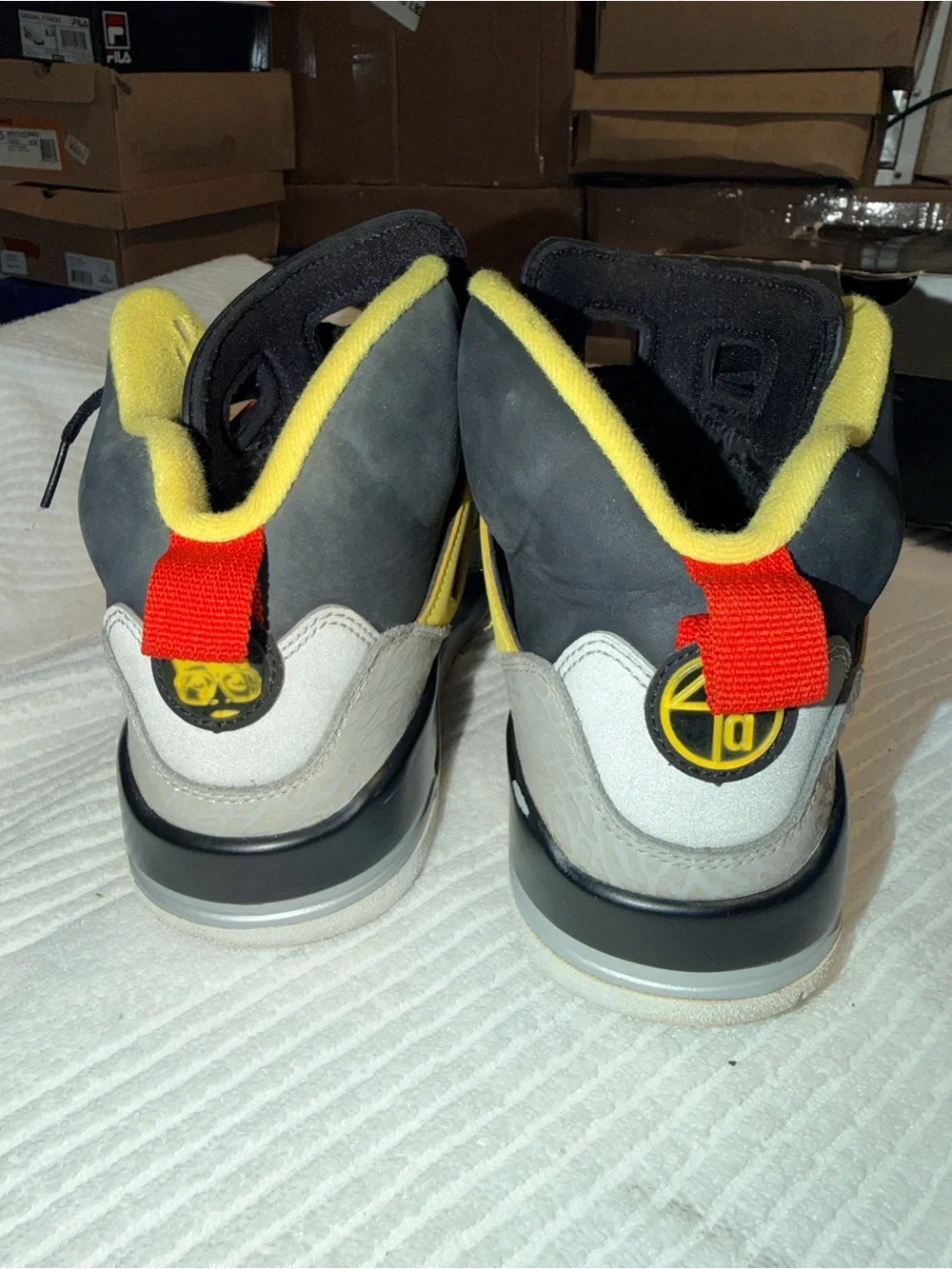 Nike Air Jordan Spizike Black Yellow Red Grey Men’s Size 9